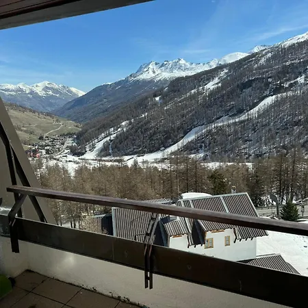 Hostdomus - Red Apartmán Sestriere